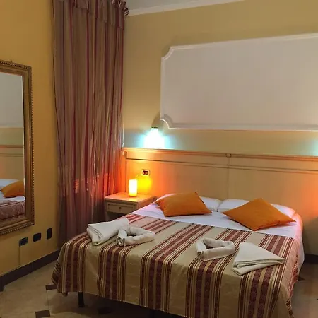 ゲストハウス Alex